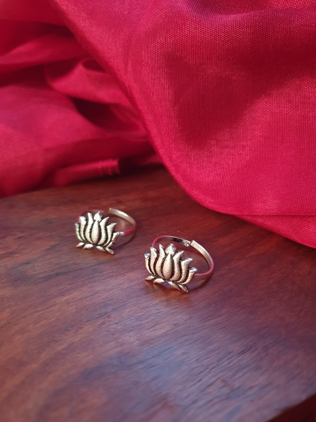 

FIROZA Oxidized Thamara Adjustable Toe Rings, Silver