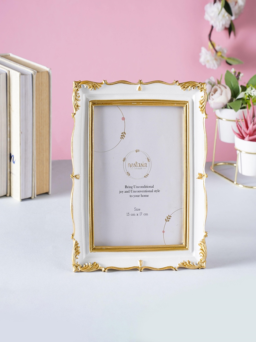 

Nestasia White Table Photo Frame