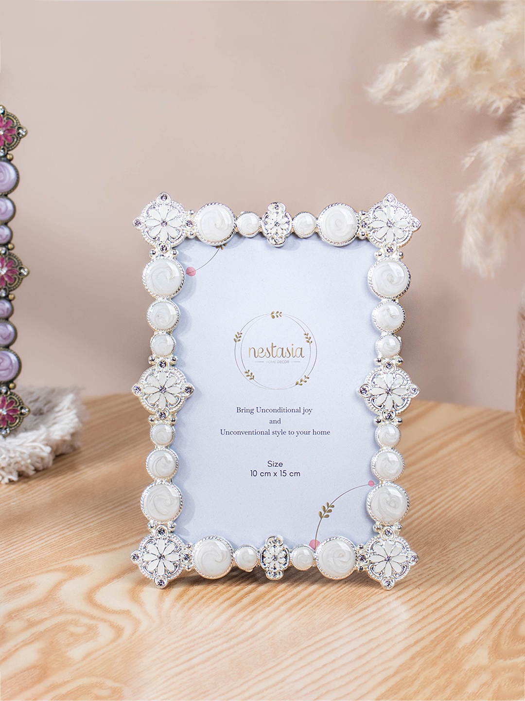 

Nestasia Euphoria White Floral & Beads Design Photo Frame