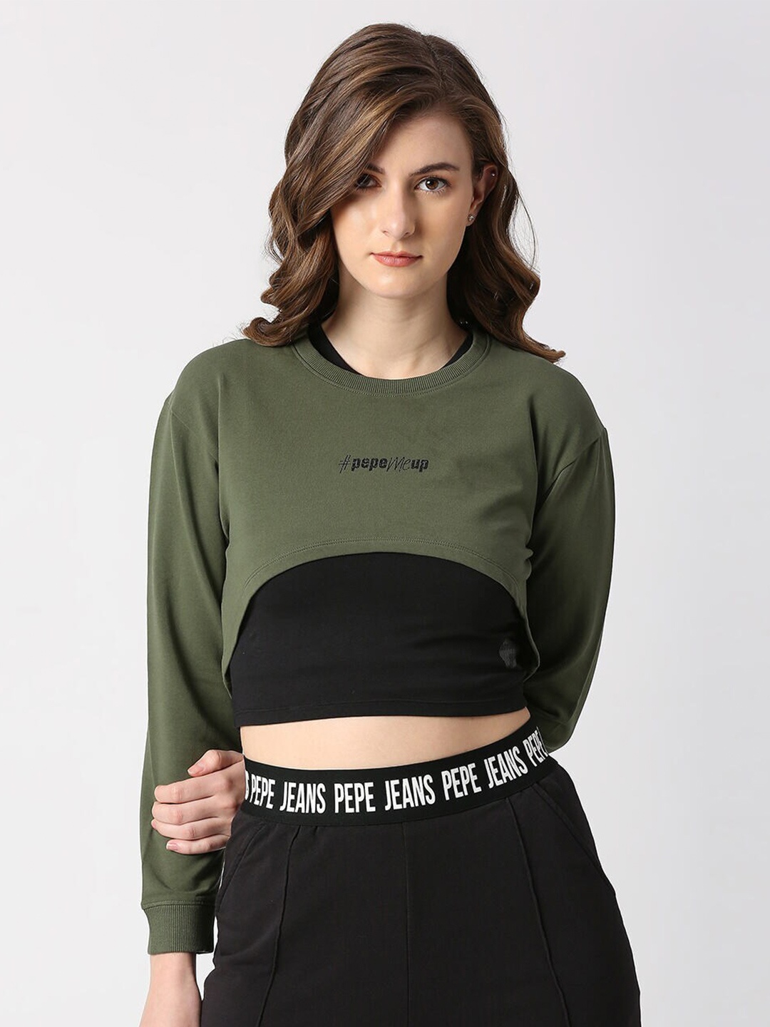 

Pepe Jeans Women Colourblocked Crop Cotton Sweatshirt, Green