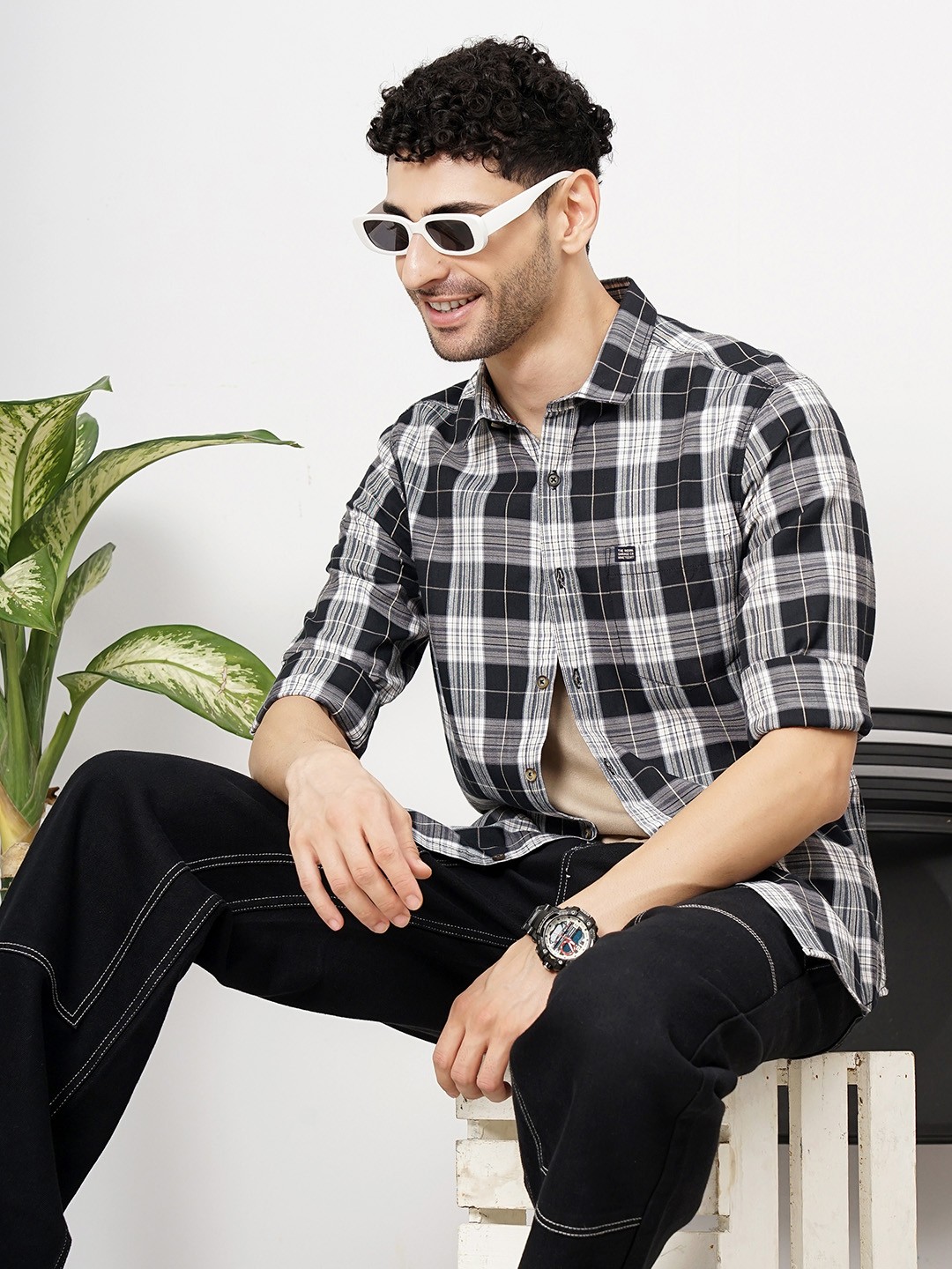 

The Indian Garage Co Men Tartan Checked Cotton Casual Shirt, Black