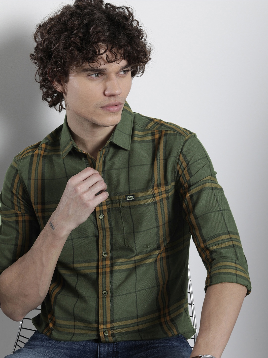 

The Indian Garage Co Men Checked Casual Shirt, Olive