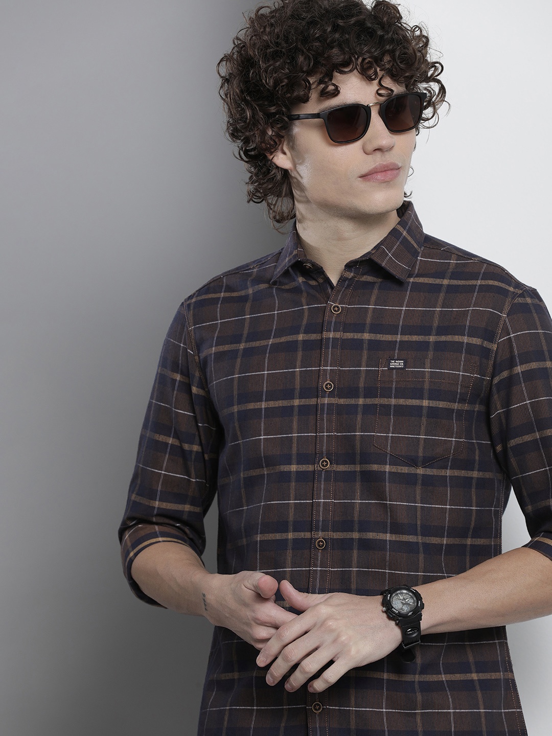 

The Indian Garage Co Men Checked Casual Shirt, Brown