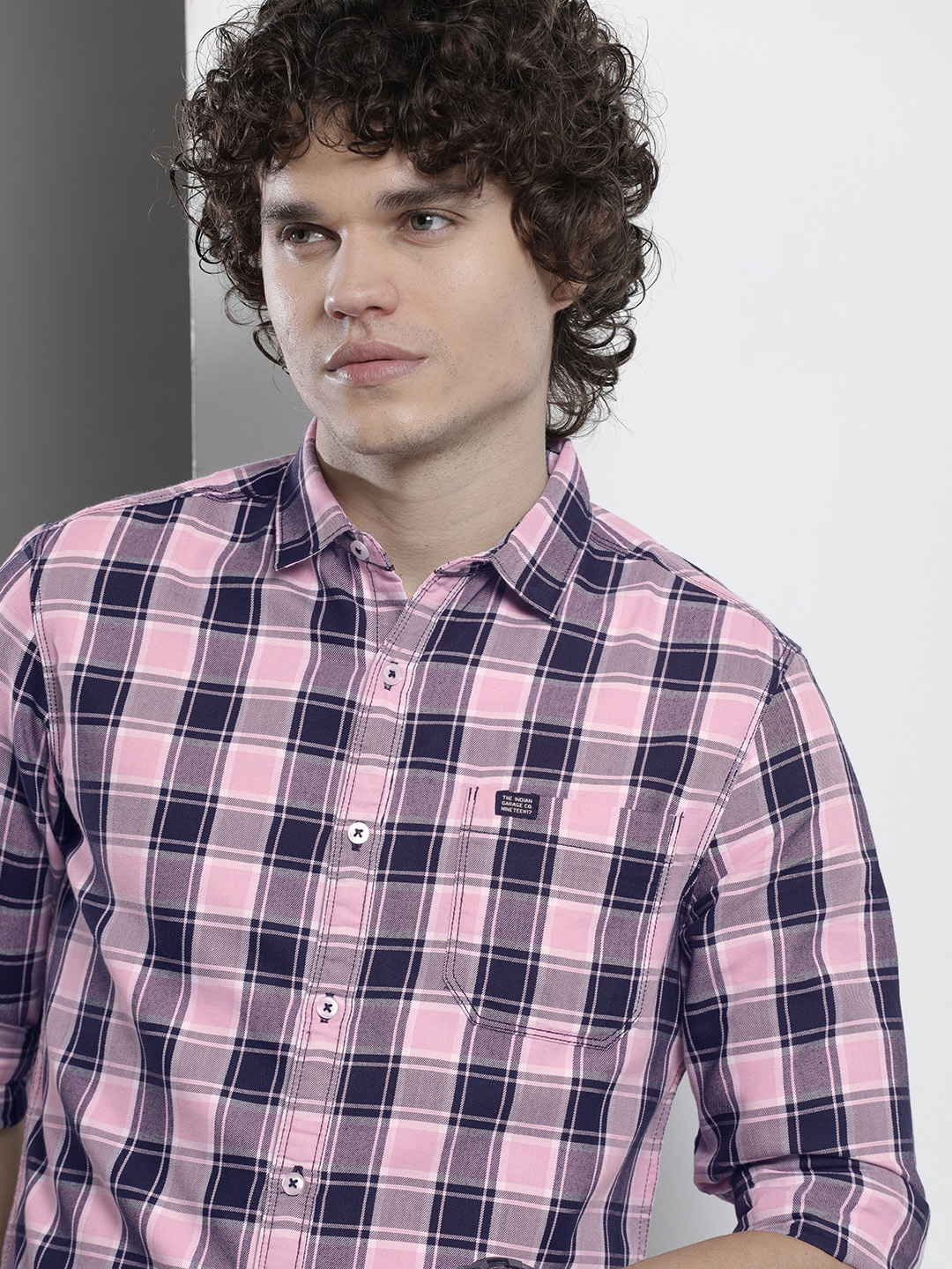 

The Indian Garage Co Men Checked Casual Shirt, Pink