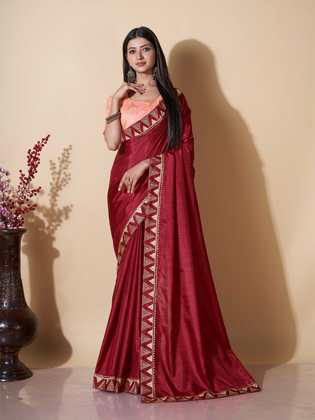 

ZIKARAA Embroidered Pure Silk Saree, Maroon