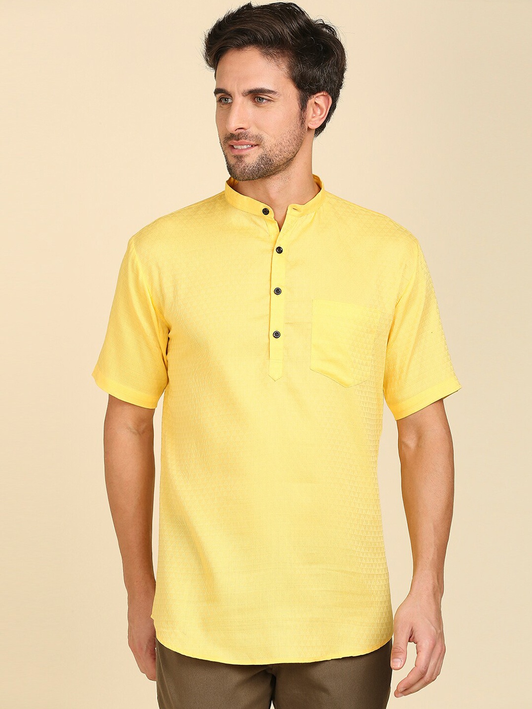 

RAJUBHAI HARGOVINDAS Men Patchwork Pastels Dobby Pure Cotton Kurta, Yellow