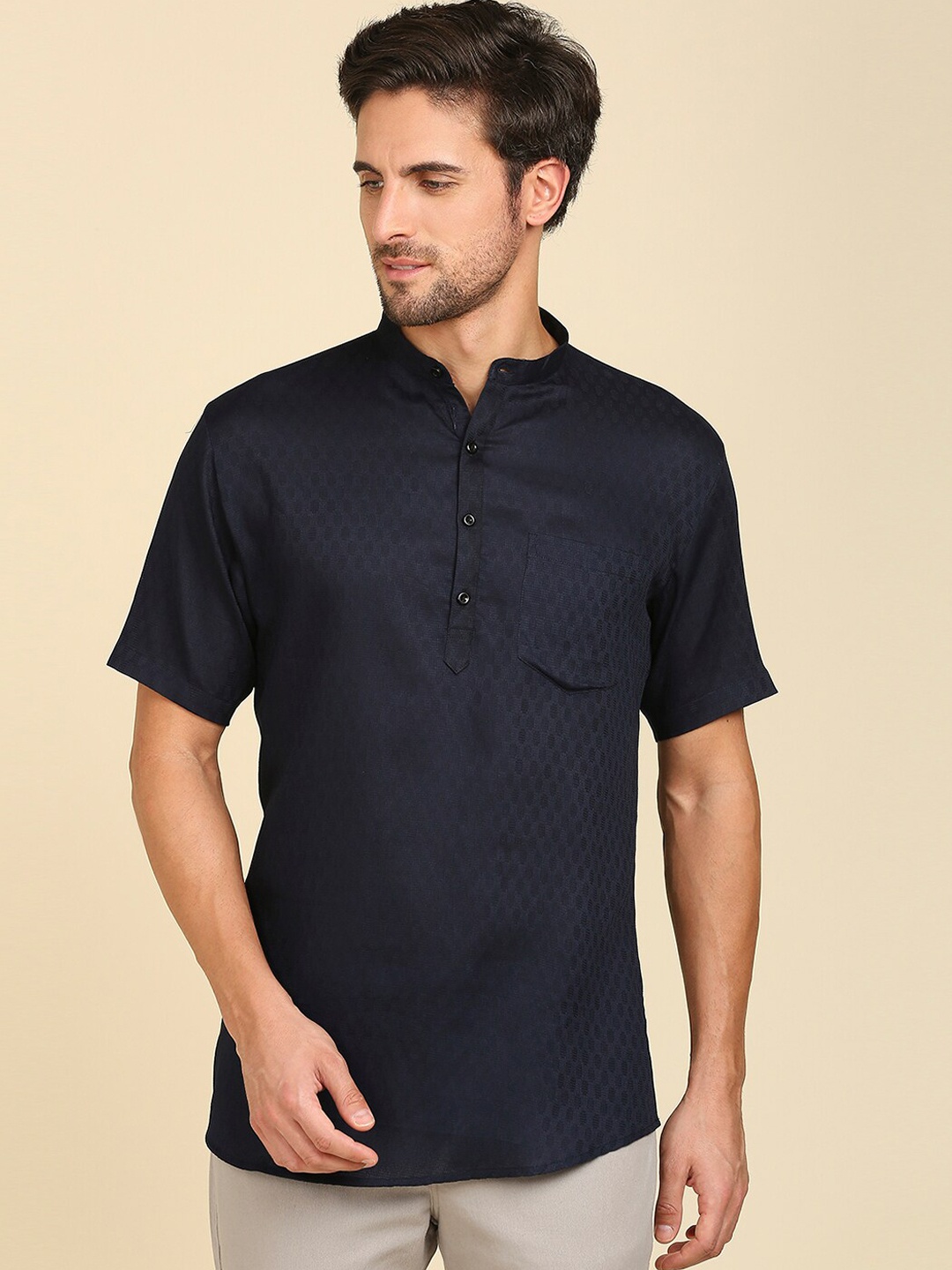 

RAJUBHAI HARGOVINDAS Men Dobby Pure Cotton Kurta, Navy blue