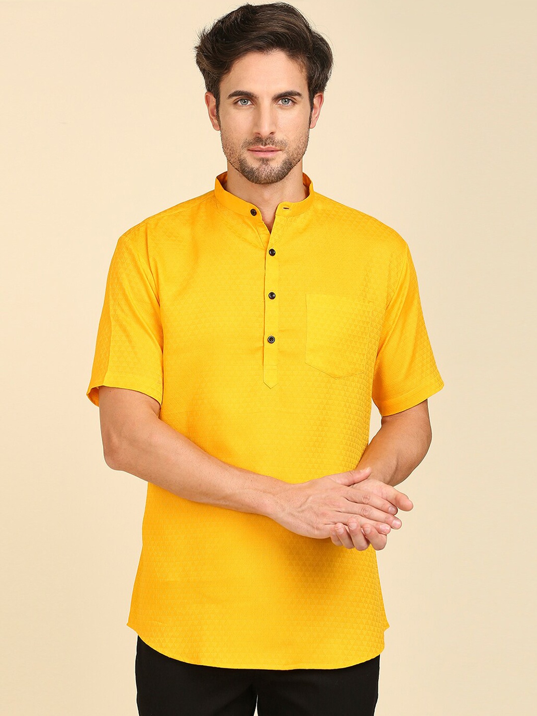 

RAJUBHAI HARGOVINDAS Men Woven Design Pure Cotton Kurta, Yellow
