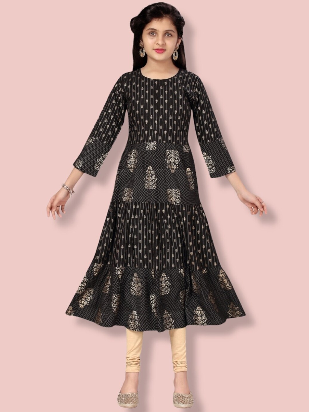 

Aarika Girls Ethnic Motifs Printed Handloom Anarkali Kurta, Black