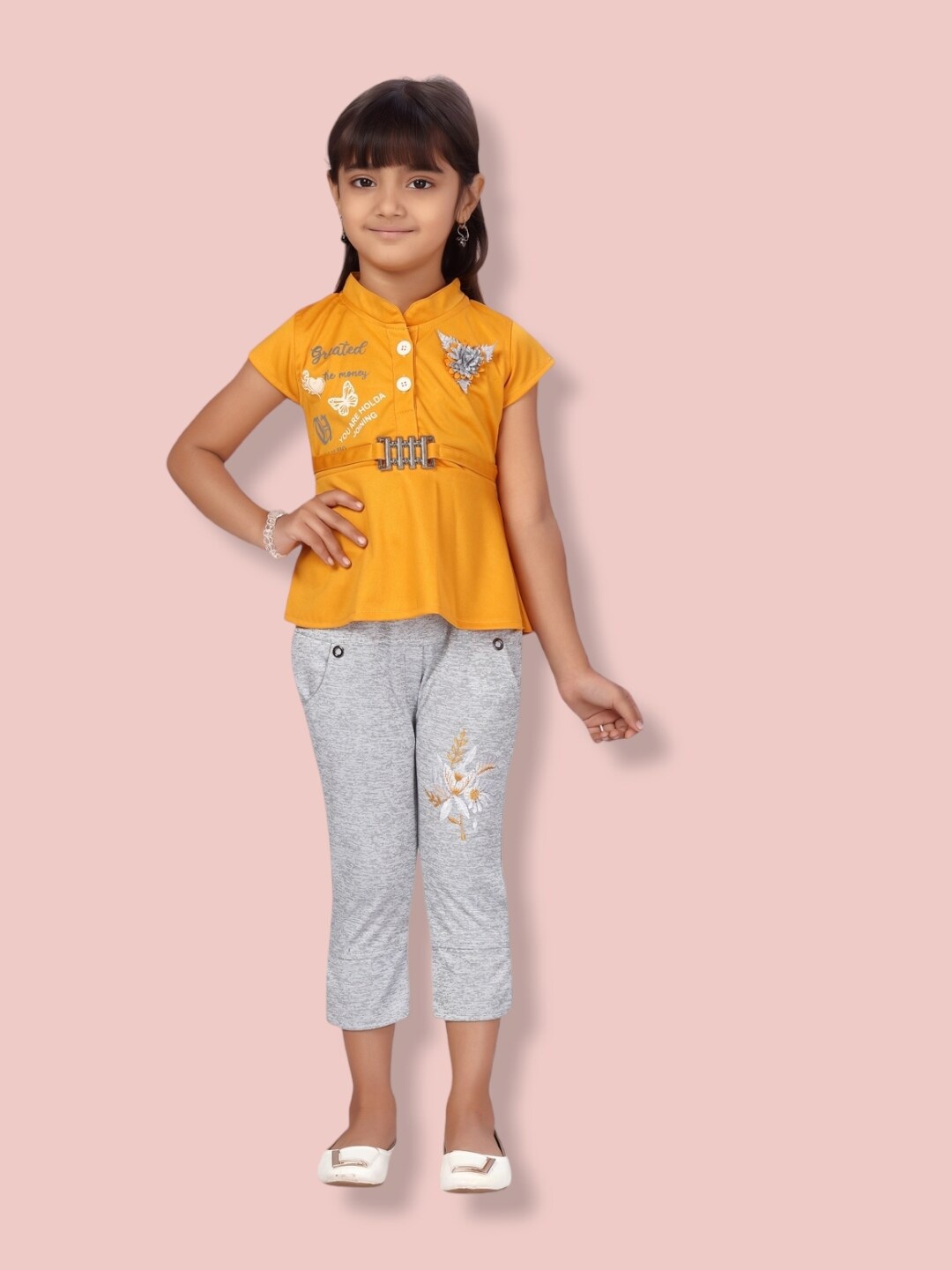 

Aarika Girls Printed Mandarin Collar Top with Capris, Yellow