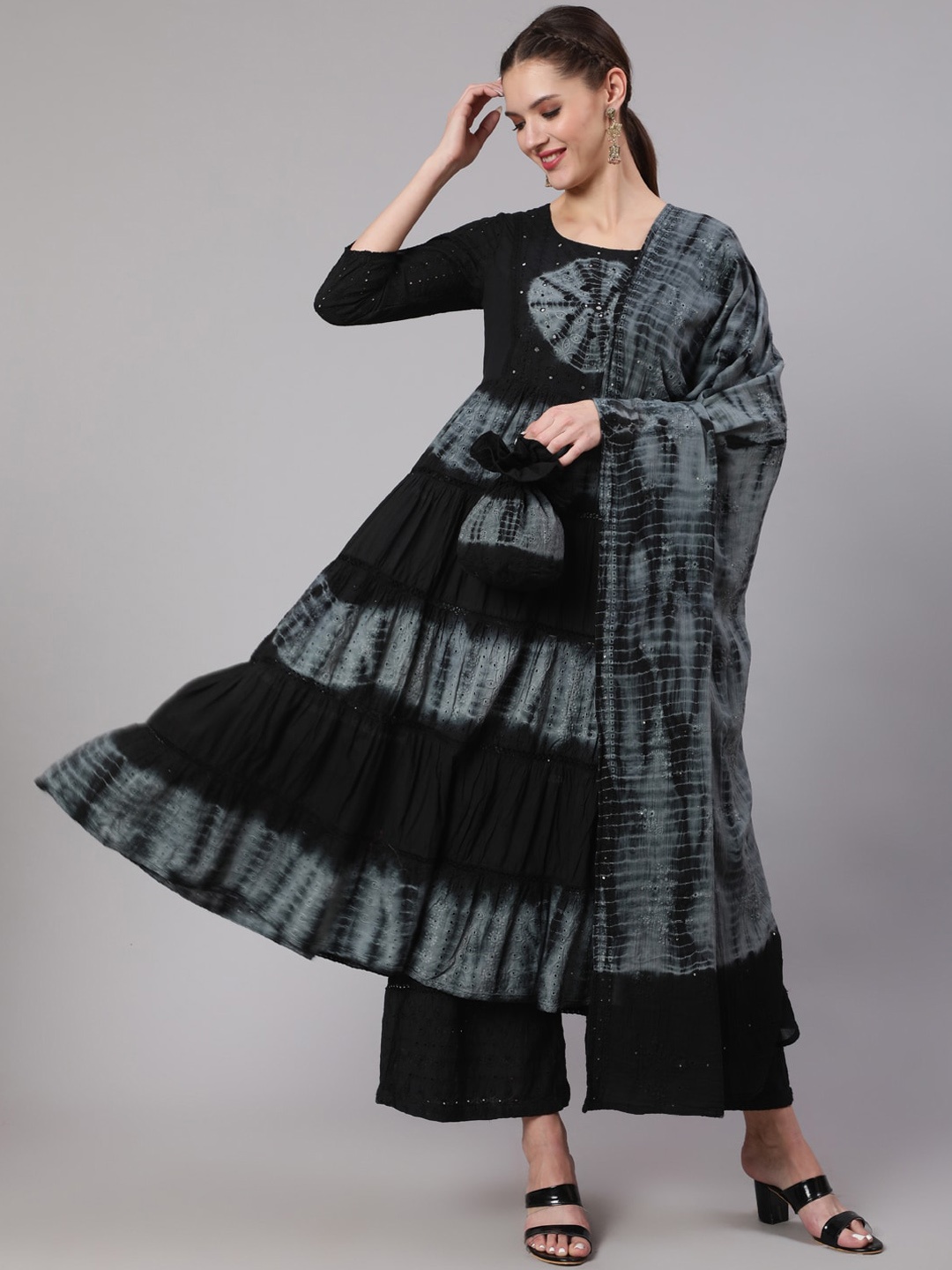 

Nehamta Dyed Mirror Work Pure Cotton Kurta with Palazzos & With Dupatta, Black