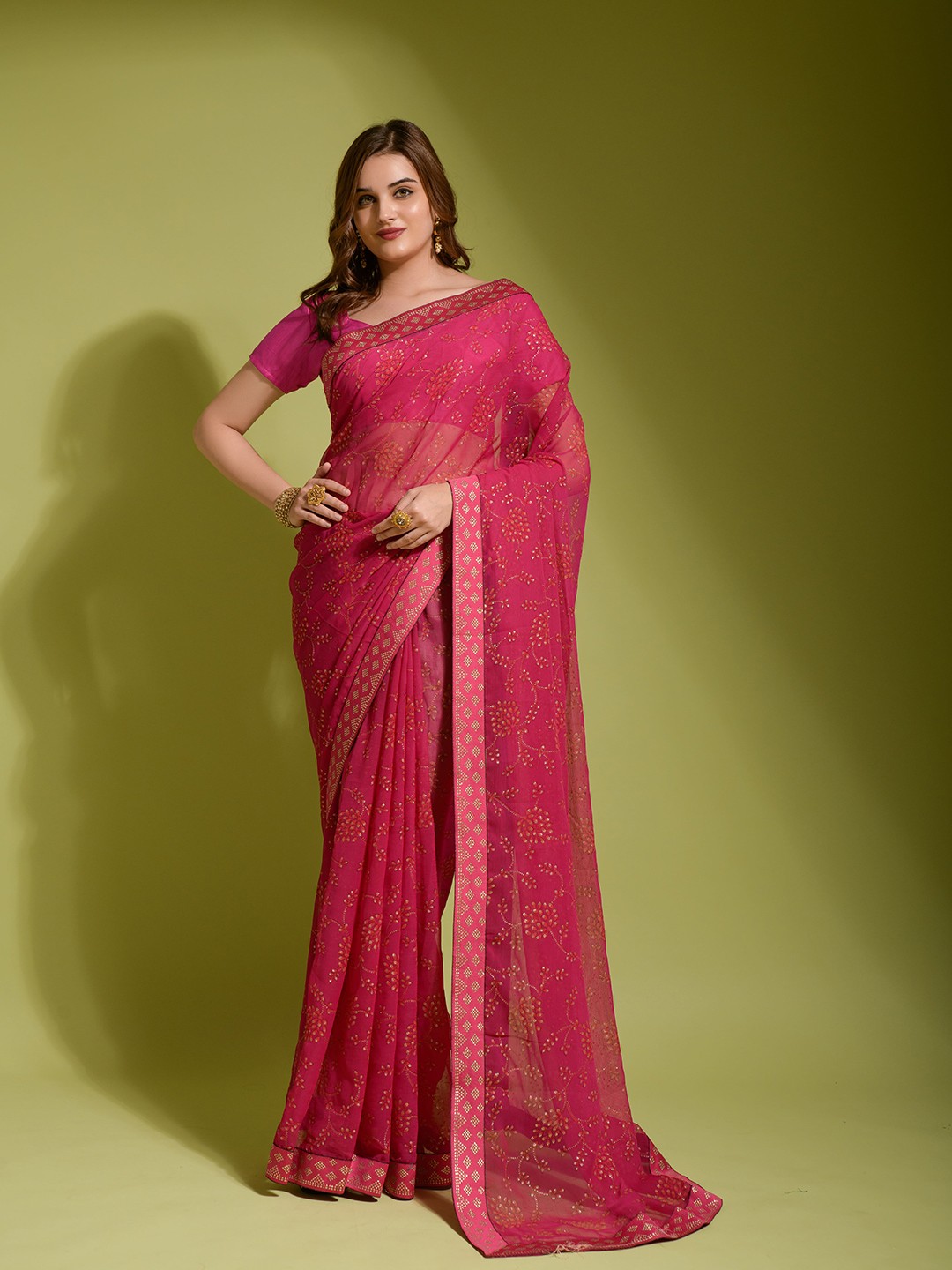 

Globon Impex Floral Beads and Stones Pure Chiffon Saree, Maroon