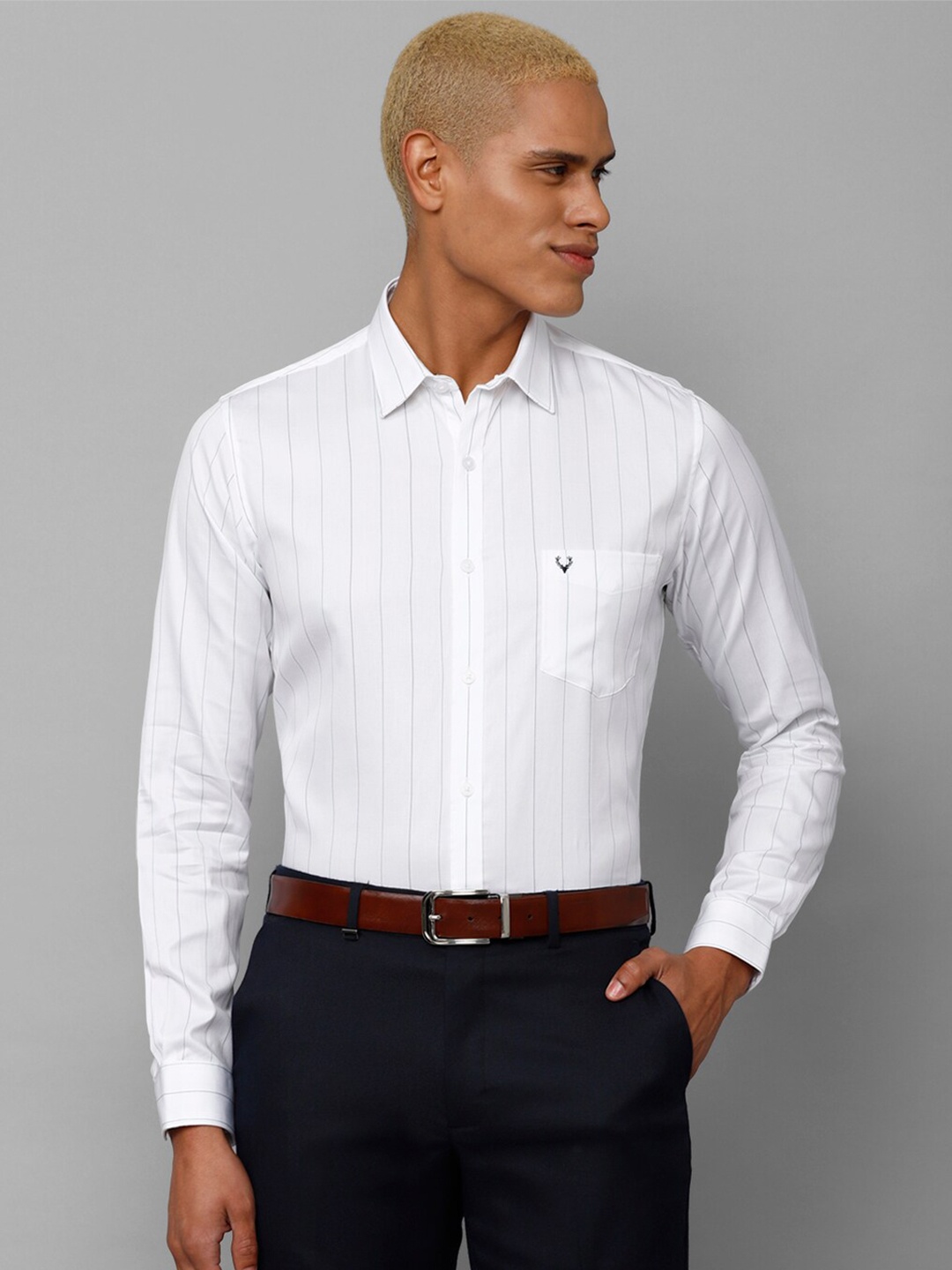 

Allen Solly Men Slim Fit Striped Formal Shirt, White