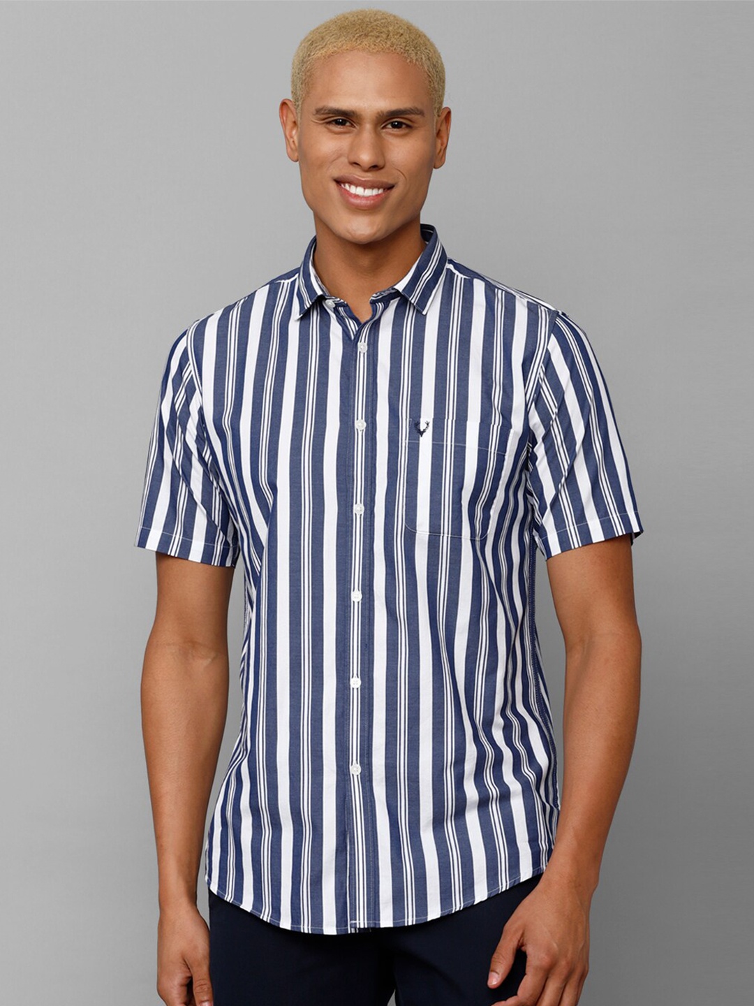 

Allen Solly Men Slim Fit Striped Casual Pure Cotton Shirt, Blue