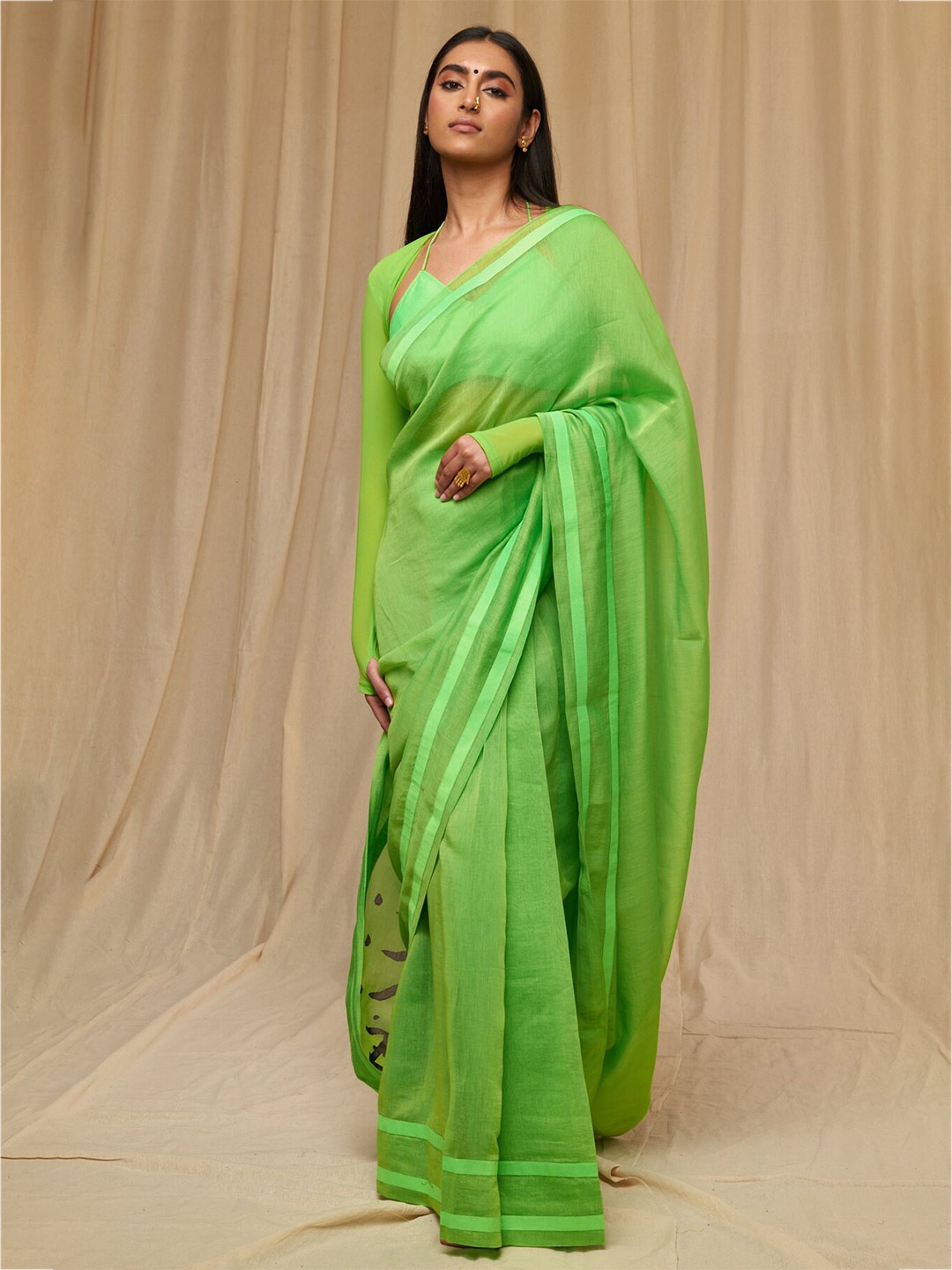 

Masaba Solid bordered Saree, Green