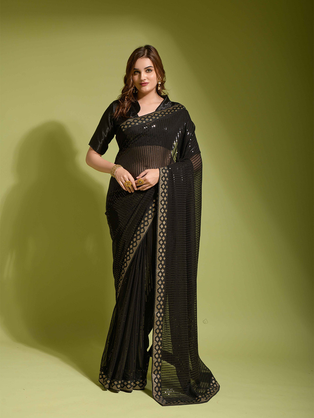 

Globon Impex Embellished Sequinned Pure Georgette Saree, Black