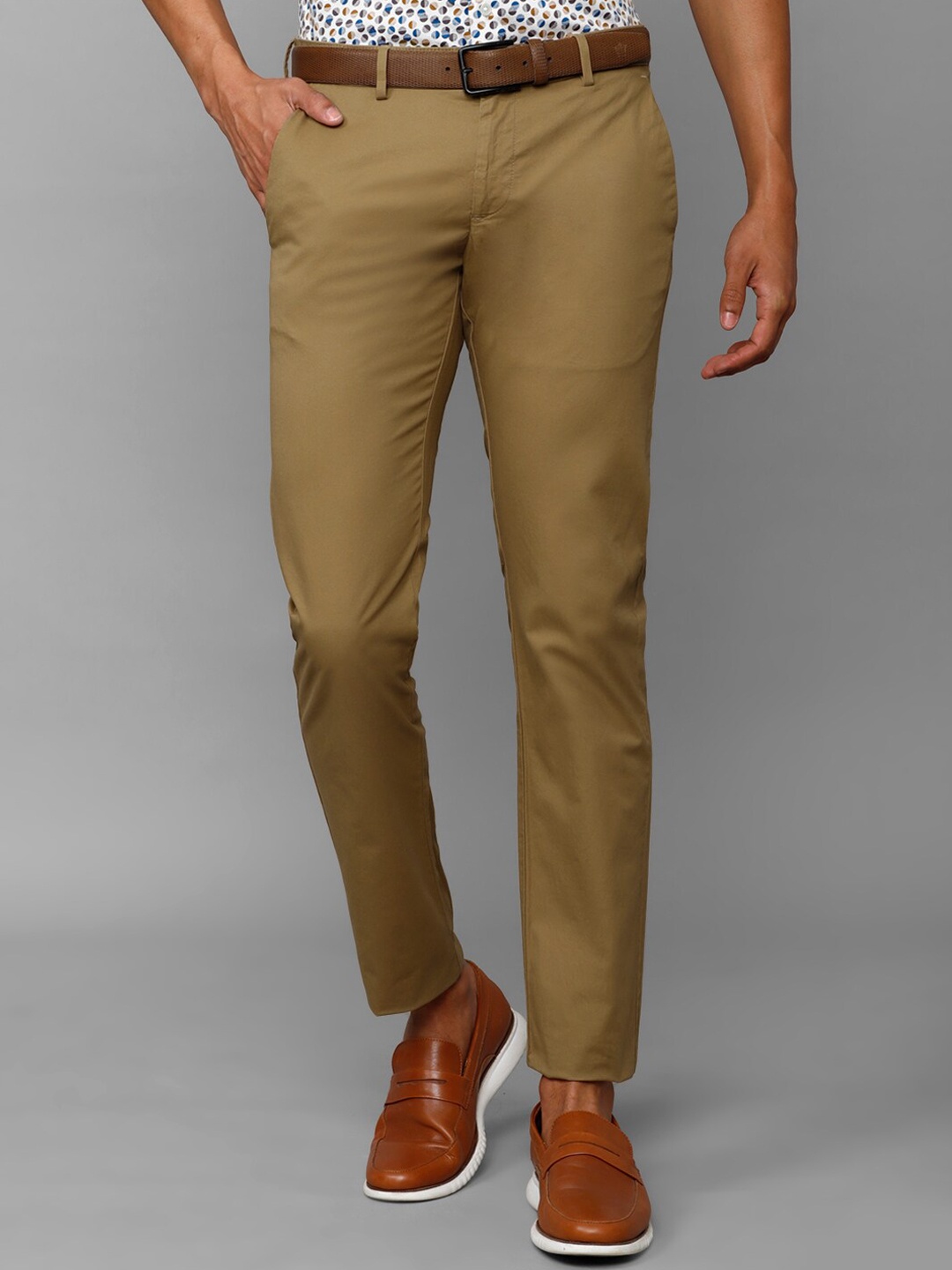 

Allen Solly Men Slim Fit Trousers, Brown