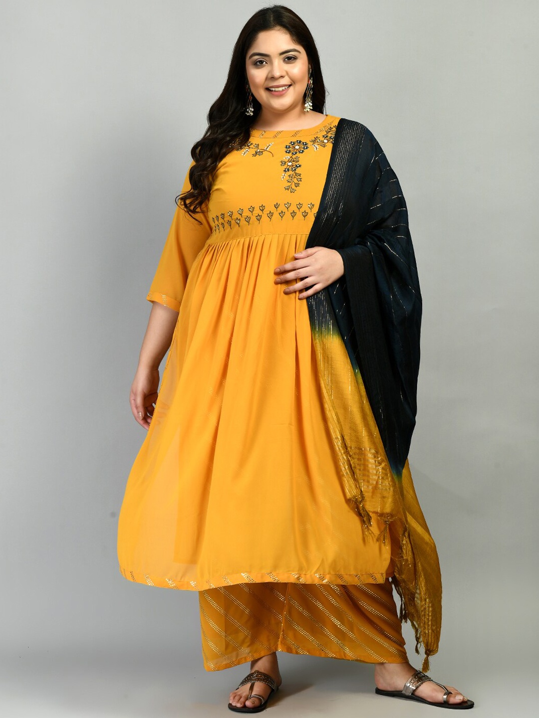 

PrettyPlus by Desinoor.com Women Plus Size Ethnic Kurta with Palazzos & Dupatta, Mustard
