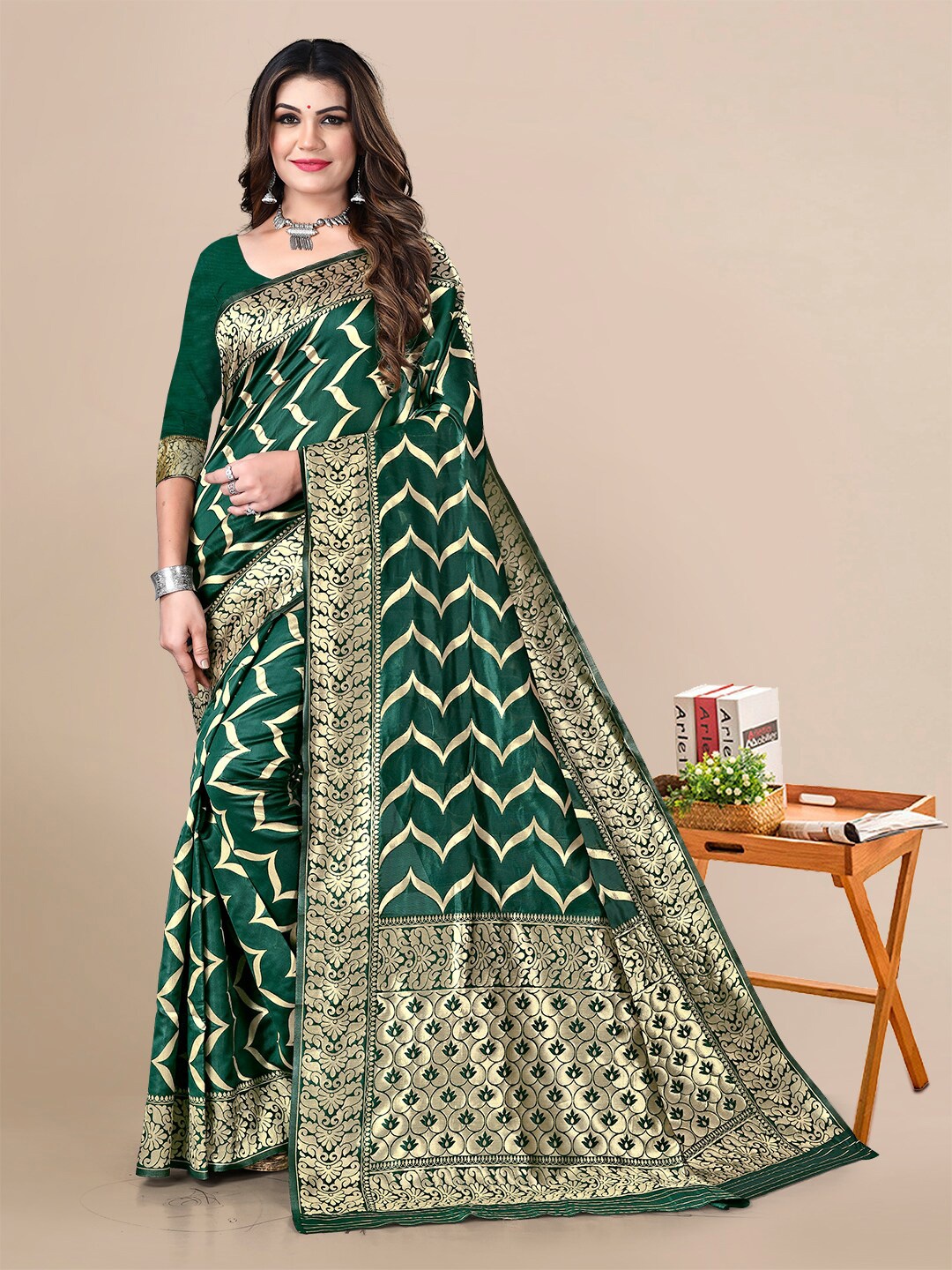 

Sidhidata Woven Design Zari Banarasi Saree, Green