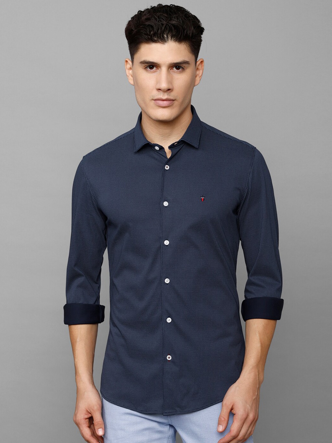 

Louis Philippe Sport Men Navy Blue Slim Fit Casual Shirt