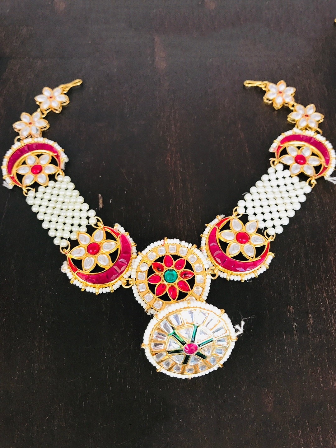 

The Opal Factory Gold-Plated Stone-Studded & Pearl Beaded Sheeshphool