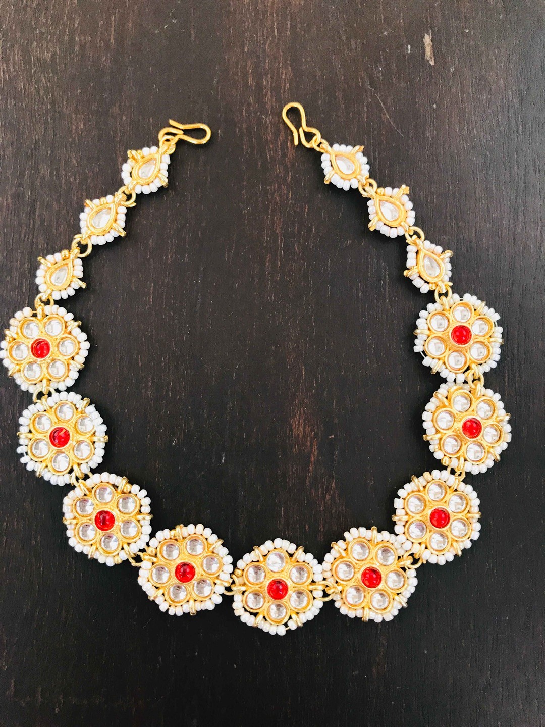 

The Opal Factory Gold-Plated Stone-Studded & Pearl Beaded Sheeshphool