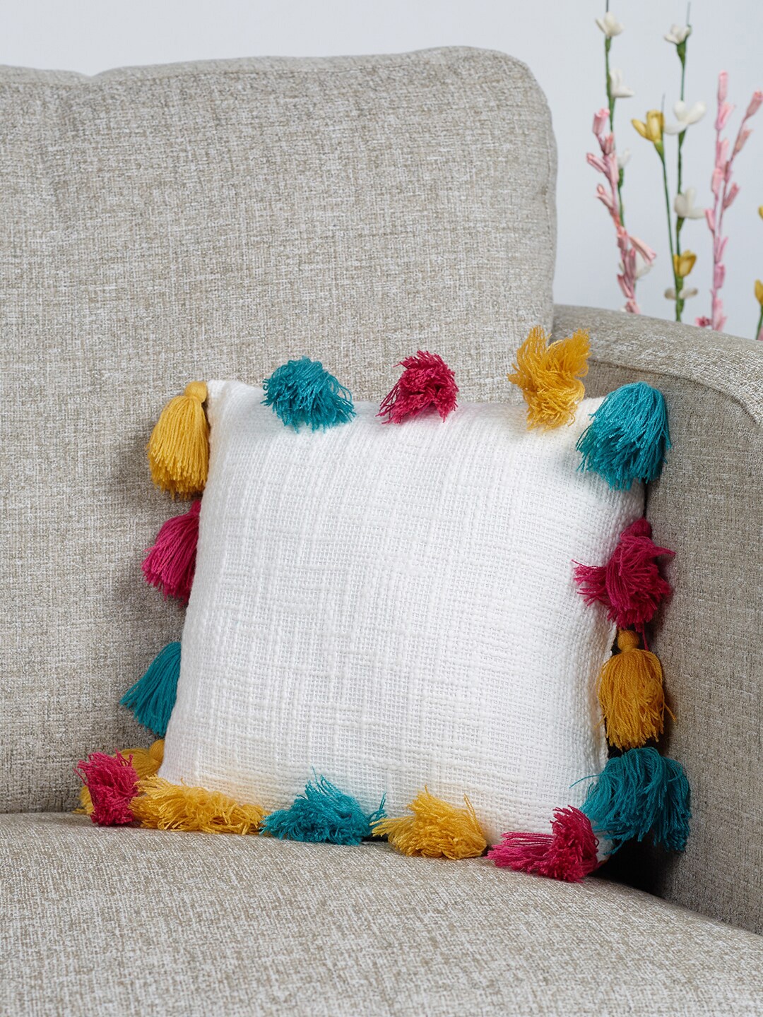 

HomeTown Fiesta White And Yellow Square Cushion Covers