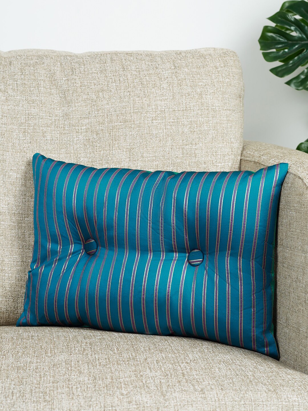 

HomeTown Fiesta Blue & Teal Set of 2 Striped Rectangle Cushion Covers