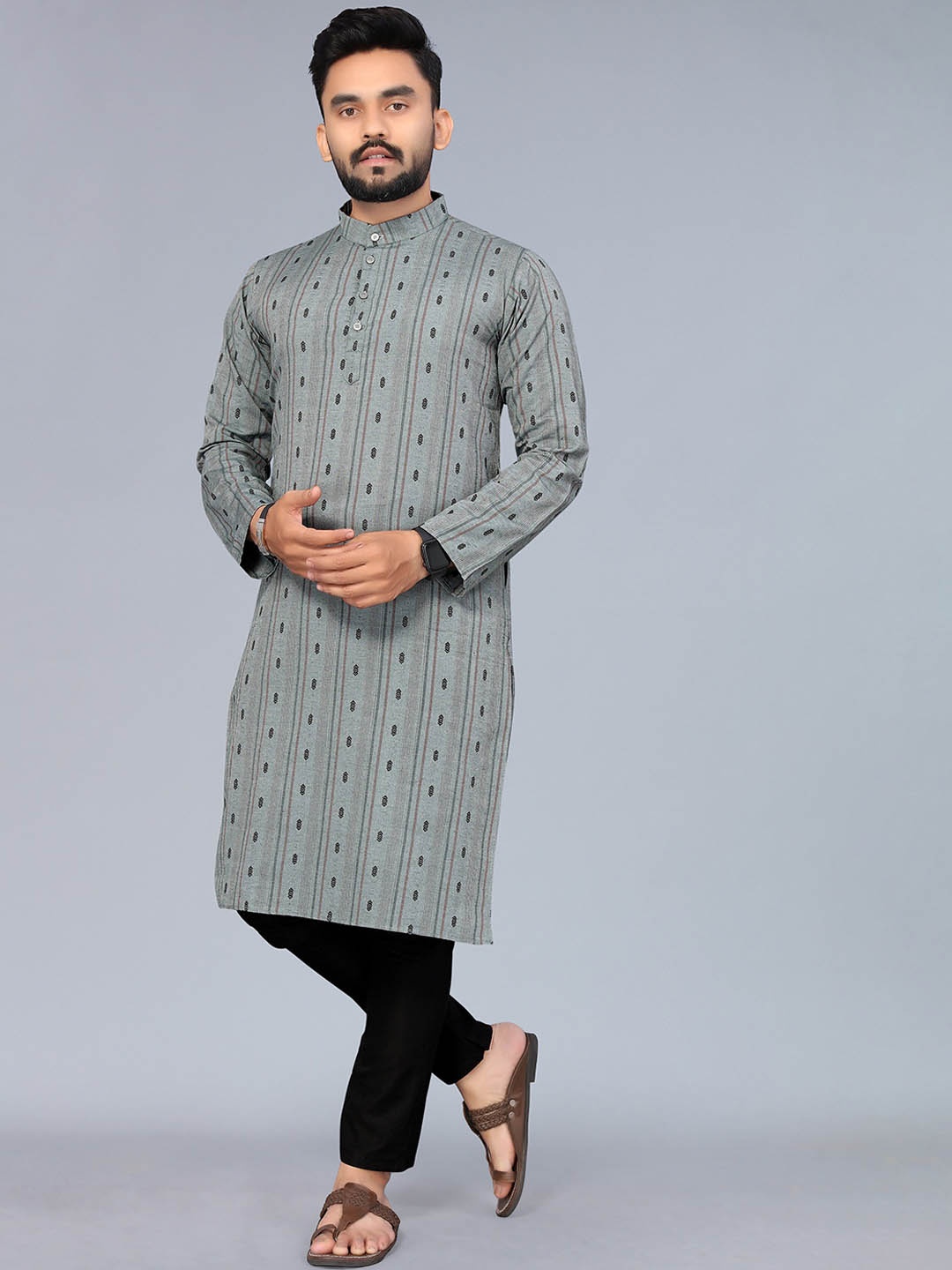 

Nimayaa Men Striped Kurta, Green