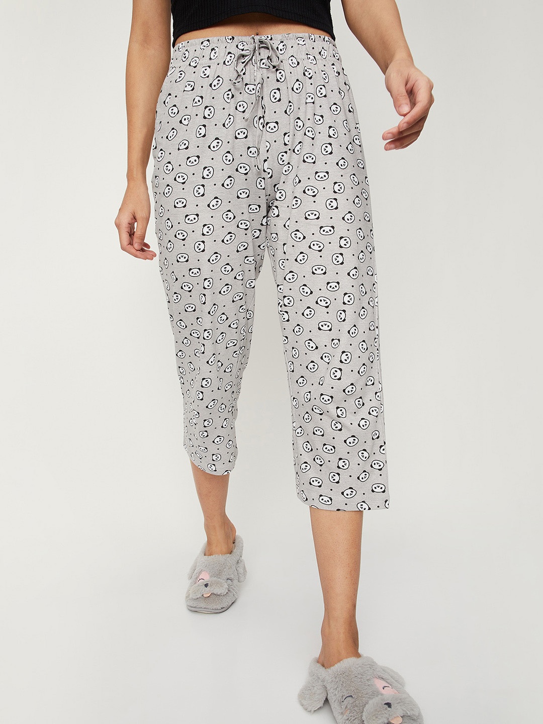 

max Women Grey Printed Lounge Capris