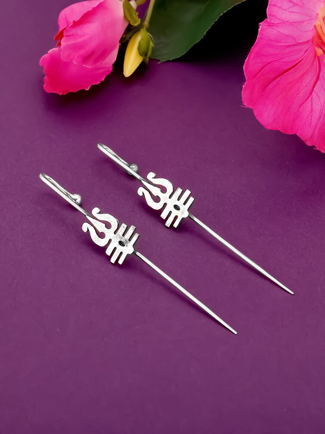 

GIVA Women 925 Sterling Silver-Plated Contemporary Ear Cuff Earrings