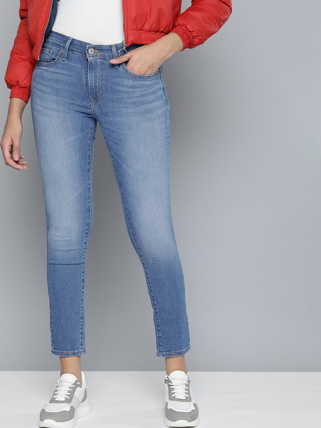 Levis Women Skinny Fit Heavy Fade Stretchable Jeans, Blue