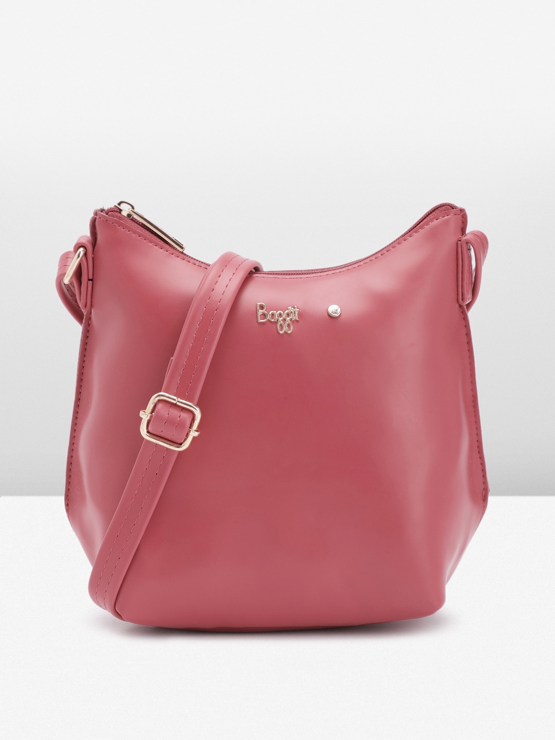 

Baggit Women Solid Sling Bag, Pink