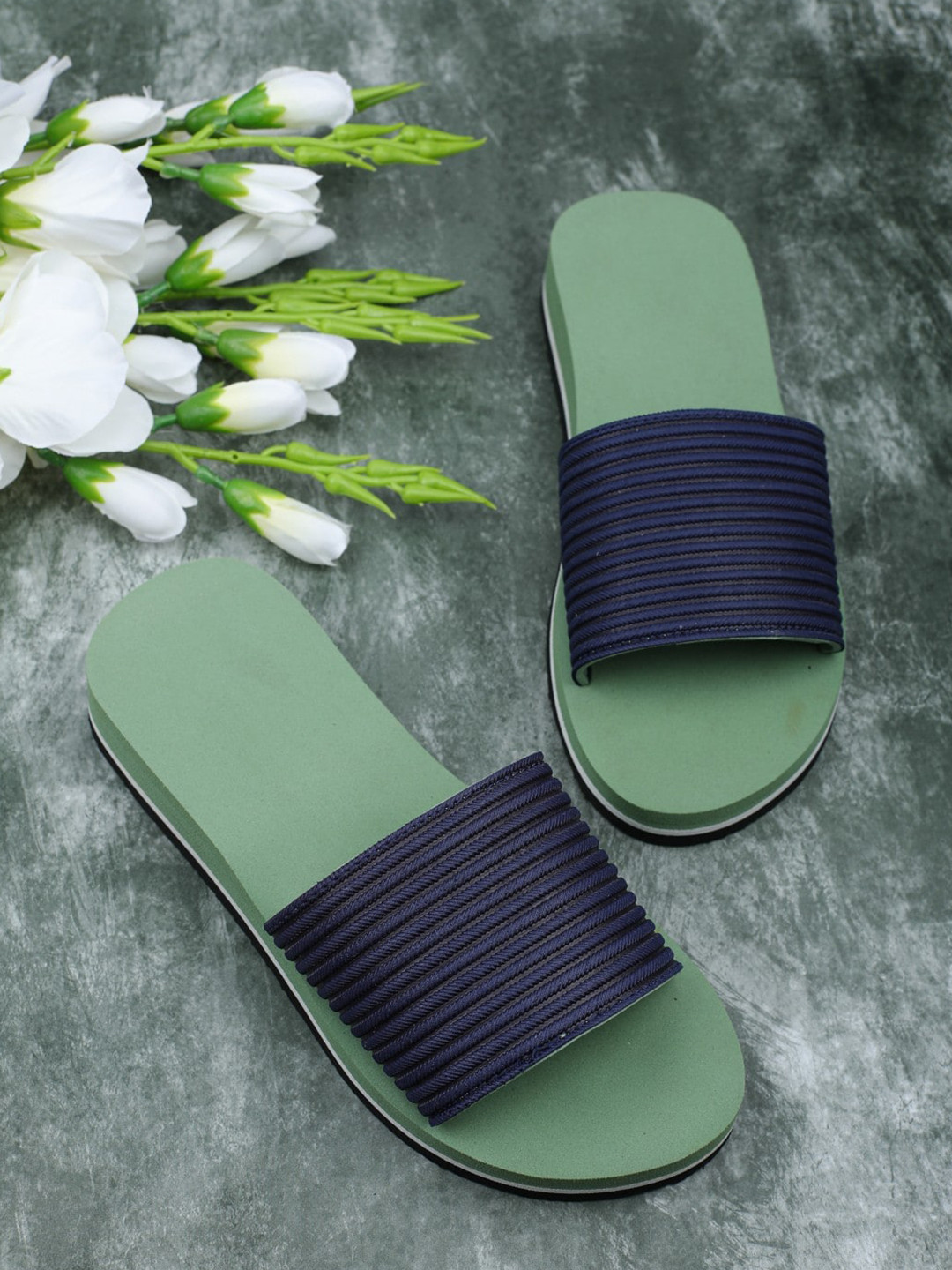 

BOOTCO Women Rubber Sliders, Green