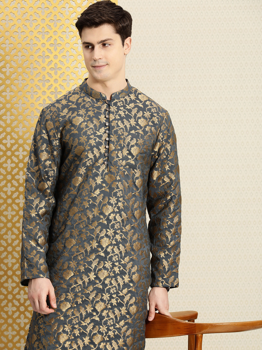 

House of Pataudi Jashn Floral Design Woven Kurta, Grey