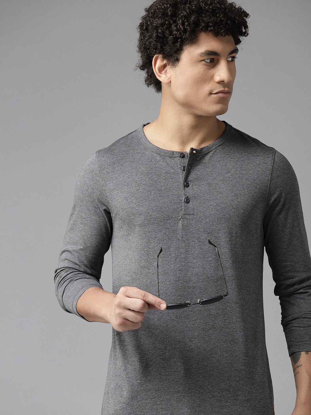 

The Roadster Lifestyle Co. Henley Neck T-shirt, Charcoal