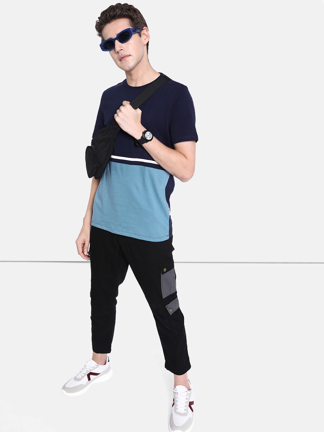 

The Roadster Life Co. Navy Blue & Sky Blue Patched & Panelled Cotton T-shirt