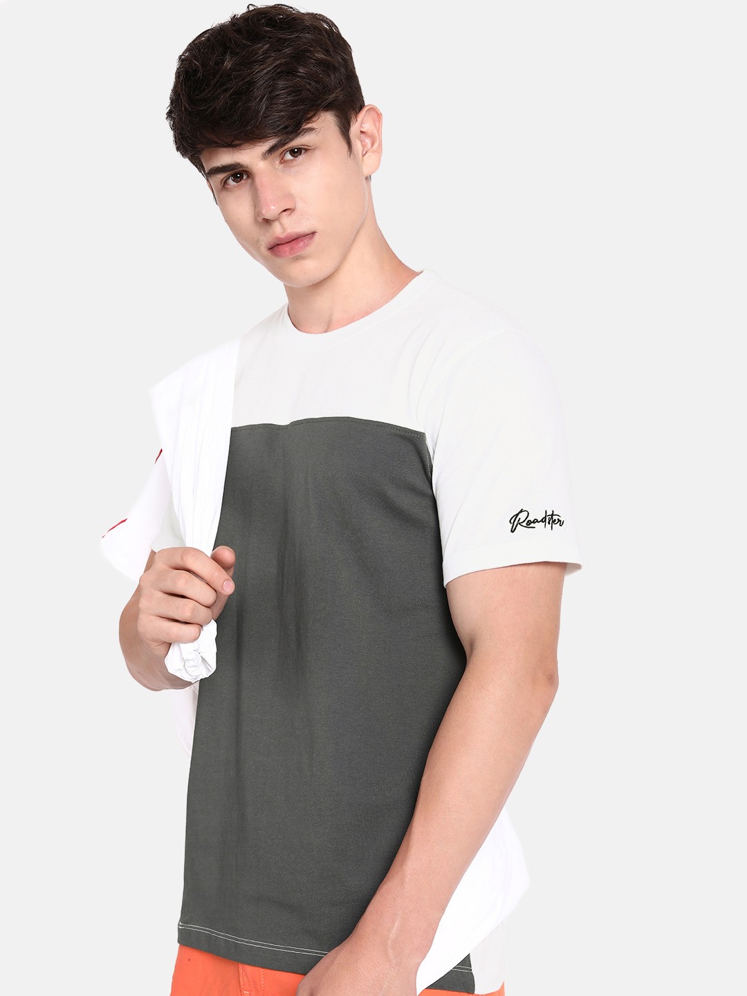 

The Roadster Lifestyle Co. Men Snow White Pure Cotton Patched & Panelled T-shirt