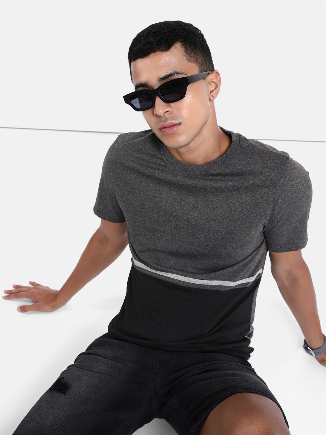 

The Roadster Life Co. Deep Grey & Jet Black Patched & Panelled T-shirt