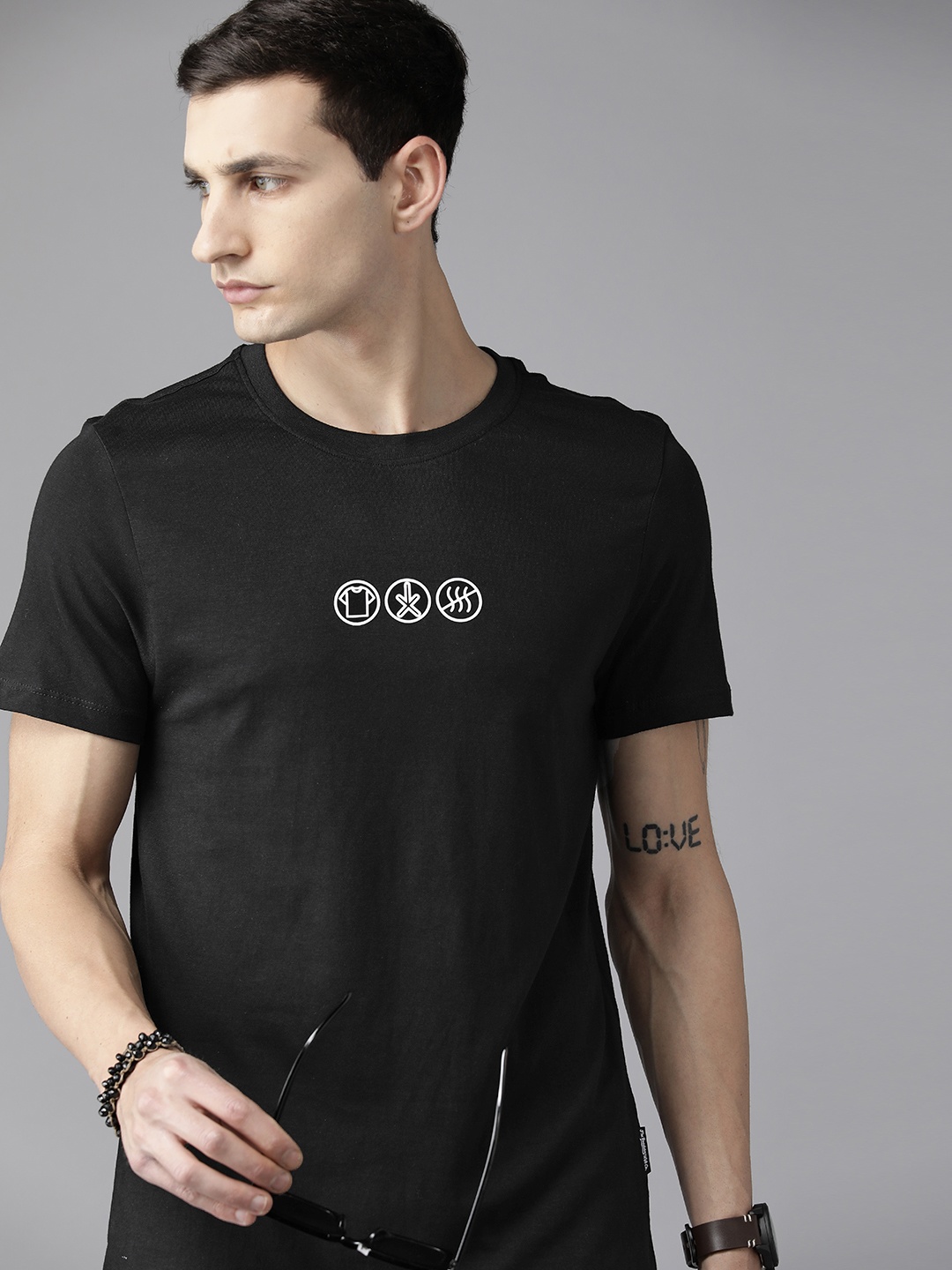 

The Roadster Lifestyle Co. Pure Cotton Round Neck T-shirt, Black