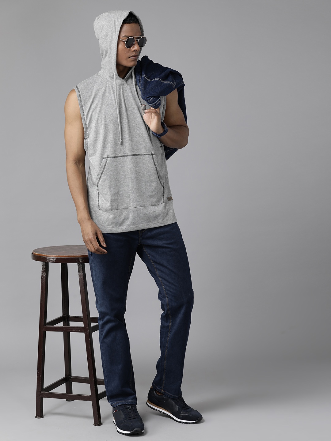

The Roadster Lifestyle Co. Hooded Loose T-shirt, Grey melange