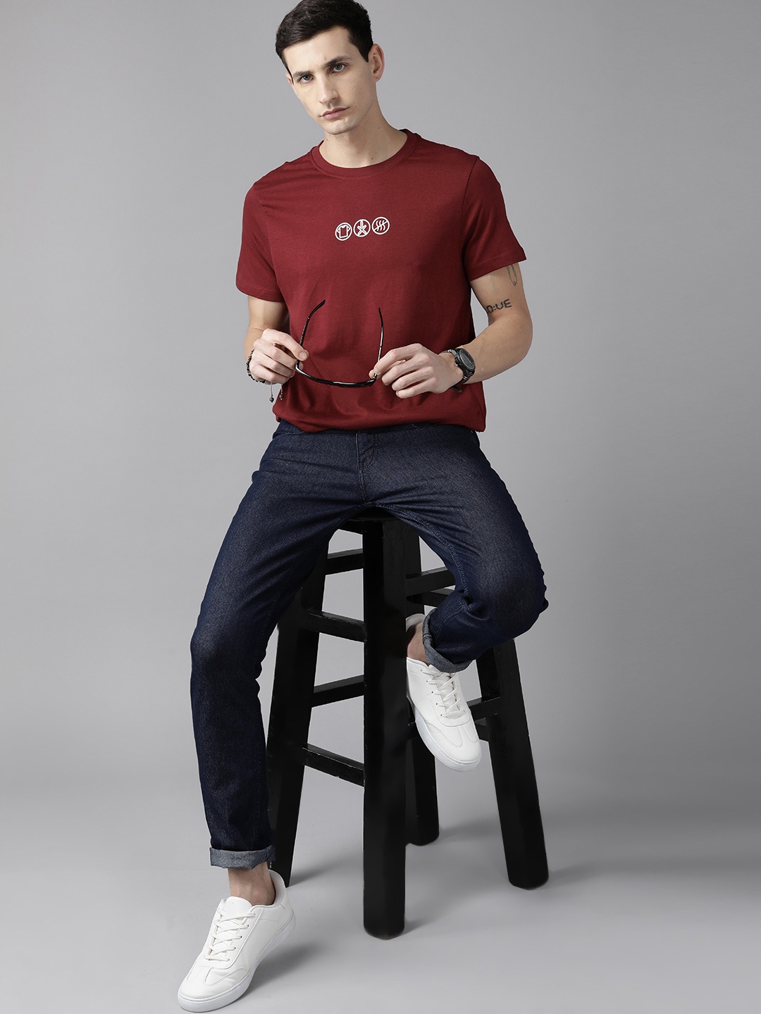 

The Roadster Lifestyle Co. Pure Cotton Round Neck T-shirt, Maroon