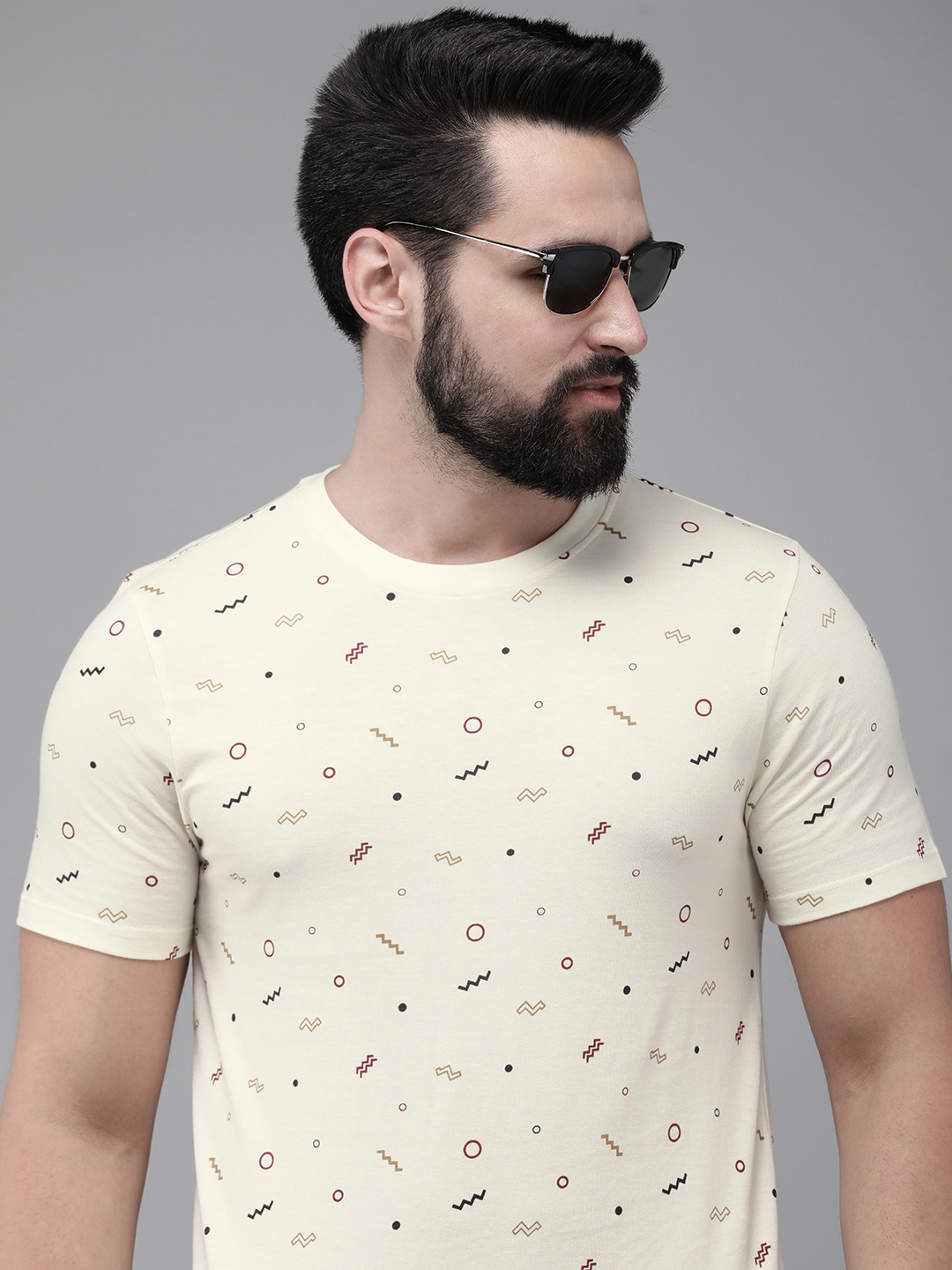 

The Roadster Lifestyle Co. Men Pure Cotton Geometric Printed Casual T-shirt, Cream
