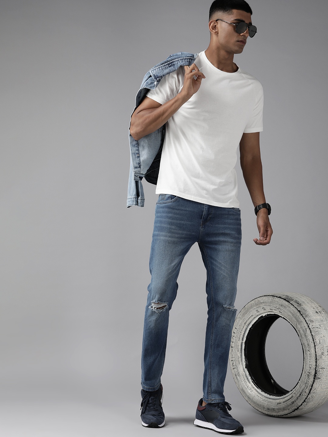 

The Roadster Lifestyle Co. Men Pure Cotton T-shirt, White