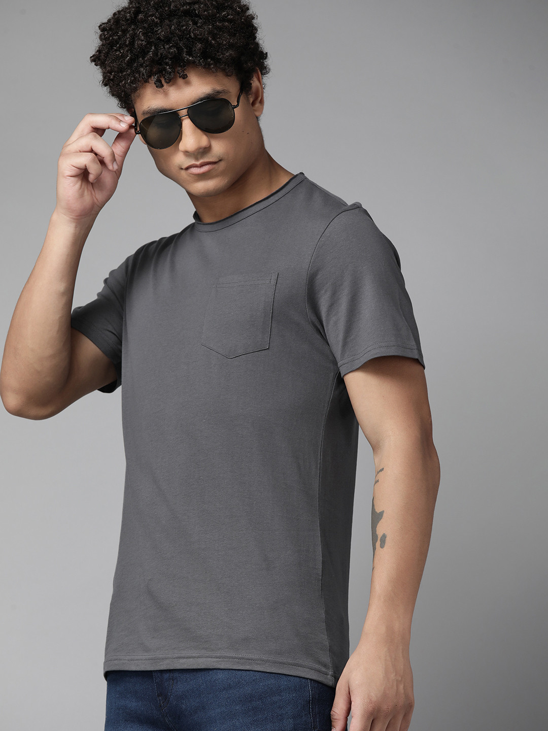 

The Roadster Lifestyle Co. Solid Pure Cotton Pocket T-shirt, Grey