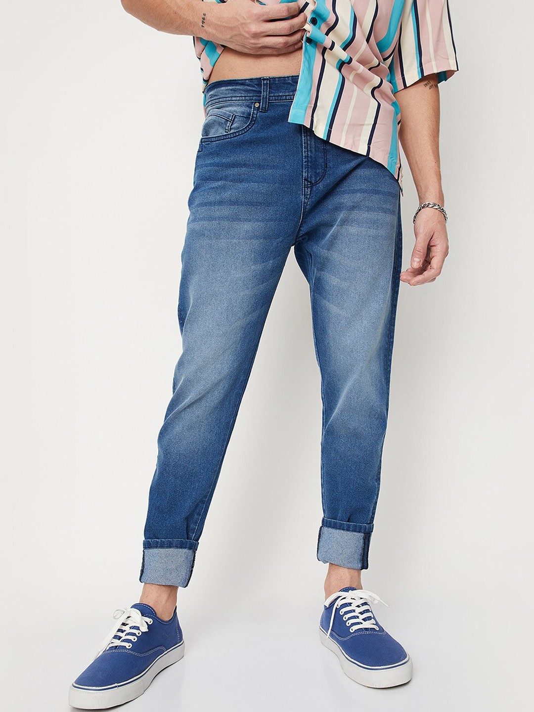 

max Men Heavy Fade Jeans, Blue