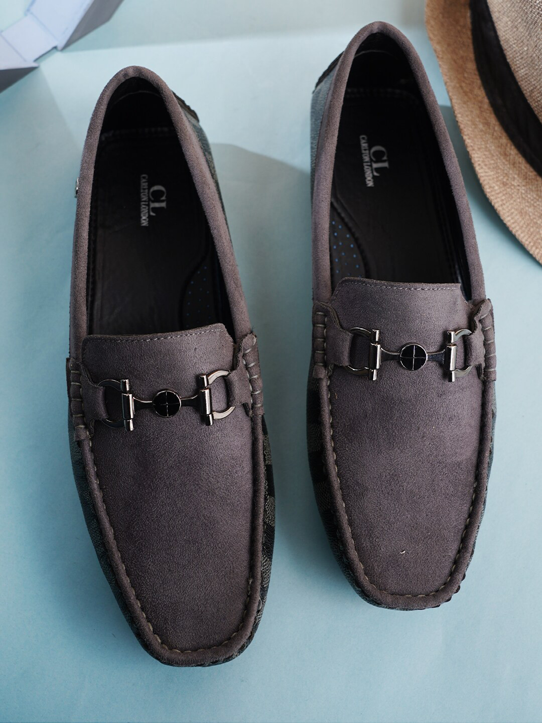 

Carlton London Men Textured Loafers, Grey
