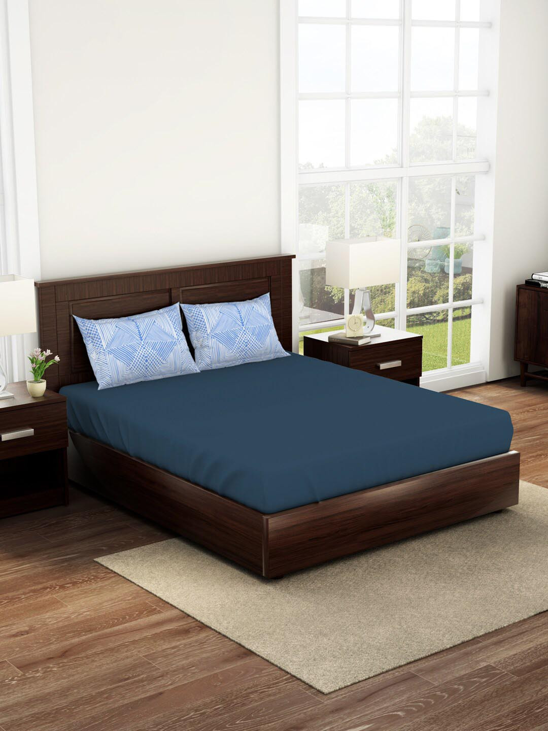 

SPACES Geostance Navy Blue & Blue 144 TC Queen Pure Cotton Bedsheet with 2 Pillow Covers