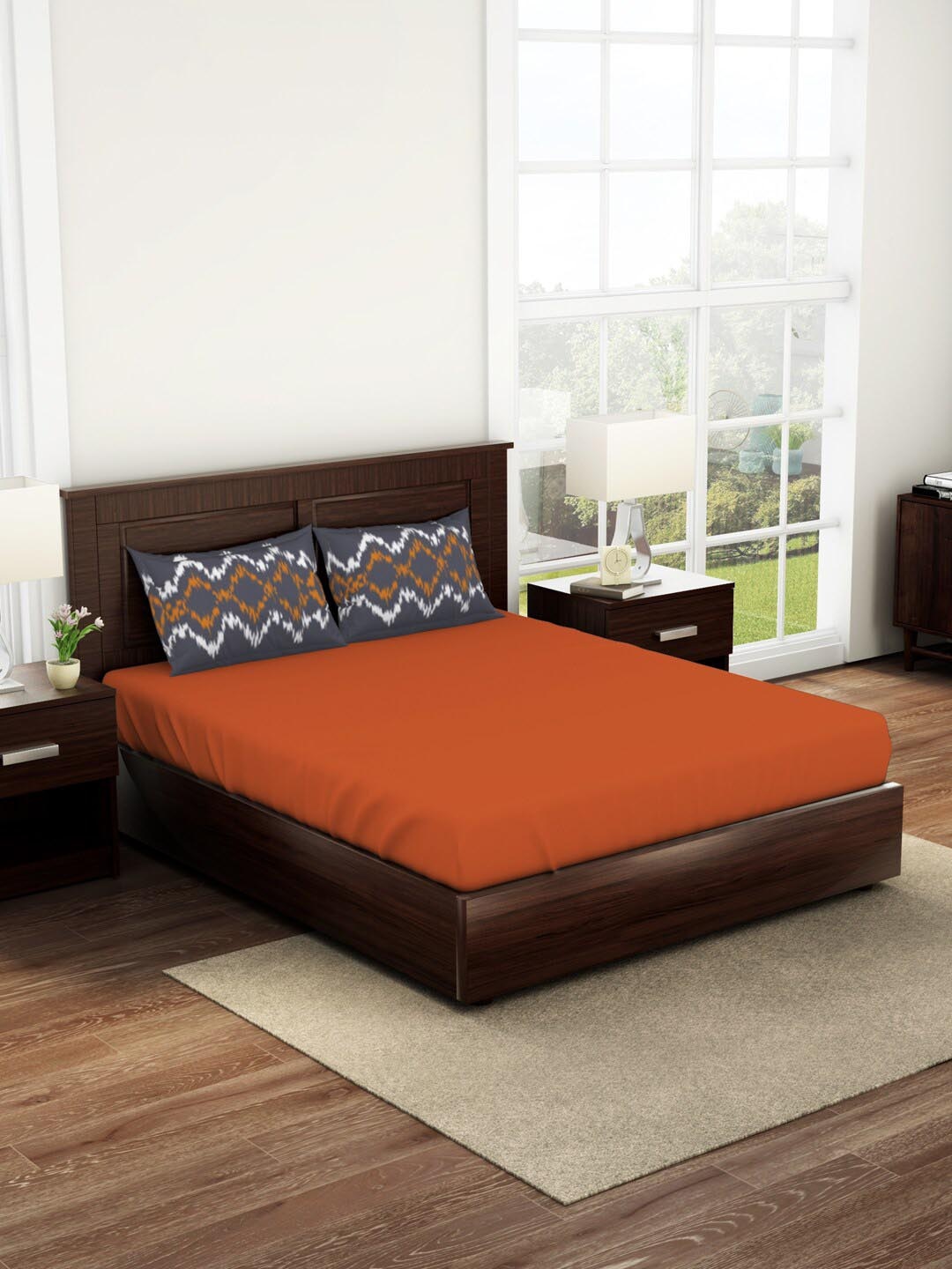 

SPACES Geostance Red 144 TC Queen Pure Cotton Bedsheet with 2 Pillow Covers