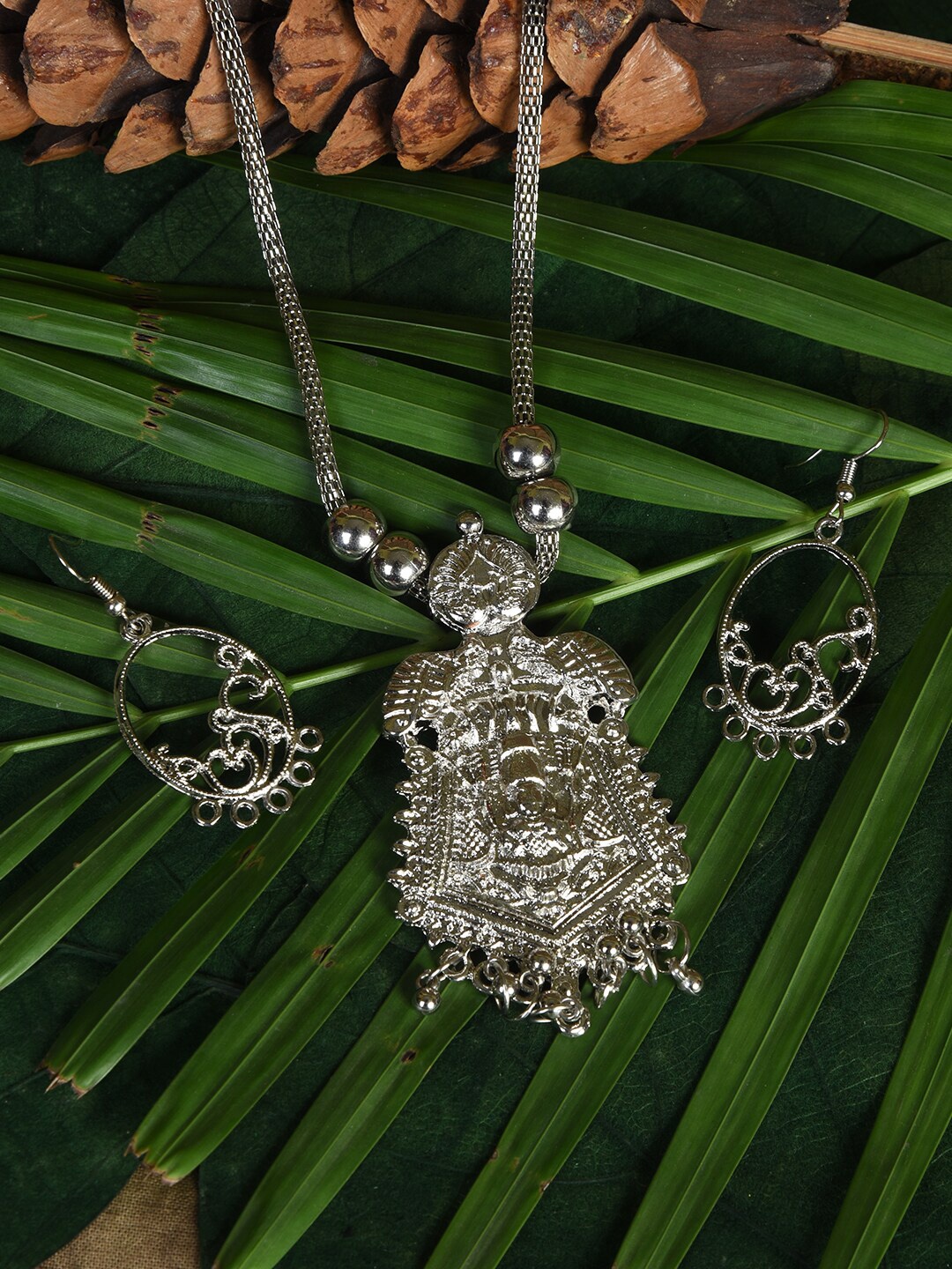 

HOUSE OF ARLI Silver-Plated Beaded Jewellery Set